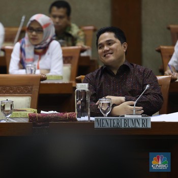Mengintip Gaya Erick Thohir Rapat Perdana dengan DPR RI