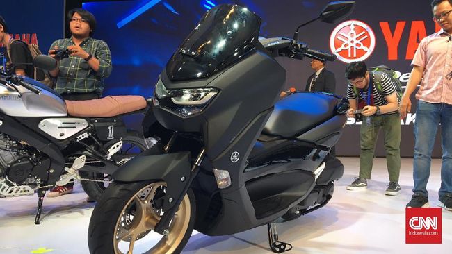 Komparasi Honda PCX dan Yamaha Nmax 2020 