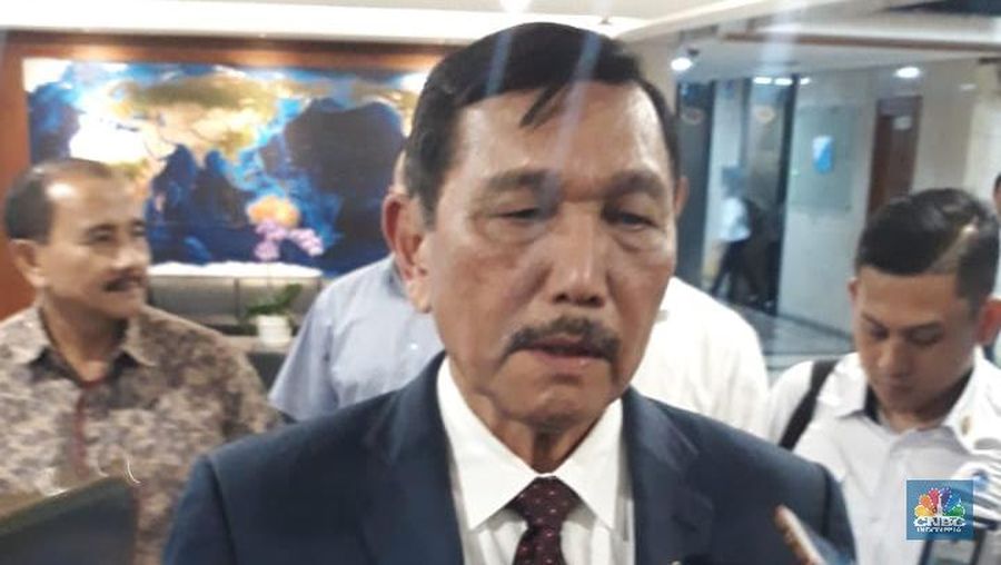 Jim Yong Kim bertemu dengan Menteri Koordinator Bidang Maritim dan Investasi Luhut Binsar Pandjaitan.