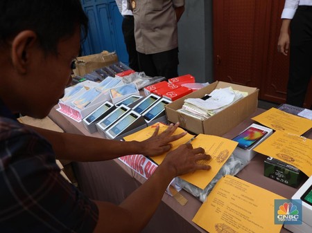 Owner Ps Store Putra Siregar Buka Bukaan Soal Kasus Hp Ilegal