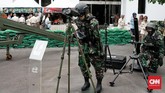 Prabowo menuturkan, dia dan Wakil Menteri Pertahanan Sakti Wahyu Trenggono ditugaskan Presiden Jokowi untuk meningkatkan peran industri pertahanan dalam negeri guna pengadaan alutsista. (CNN Indonesia/Andry Novelino).