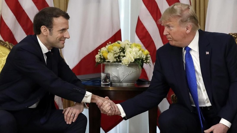 Presiden Amerika Serikat (AS) Donald Trump bertikai dengan Presiden Prancis Emmanuel Macron jelang pertemuan puncak NATO.