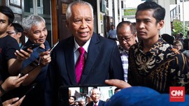 PN Jaksel Tunda Sidang Gugatan Kaligis di Kasus Walet Novel