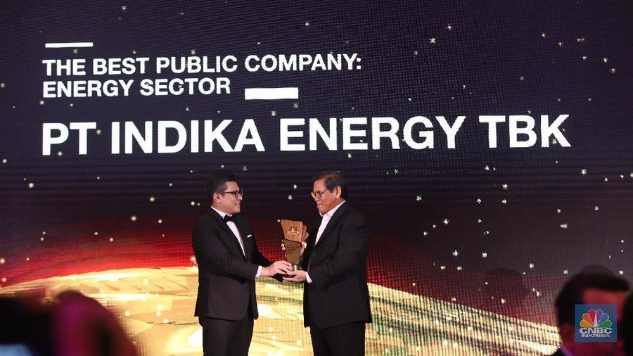 Lembaga Pemeringkat Moody's Investors Service mempertahankan peringkat grup perusahaan PT Indika Energy Tbk (INDY) pada peringkat Ba3 dengan outlook stabil.