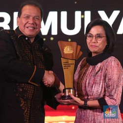 Saat Sri Mulyani Raih The Best Minister CNBC Indonesia Award