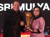 Salute! Sri Mulyani Terpilih Sebagai Menteri Terbaik