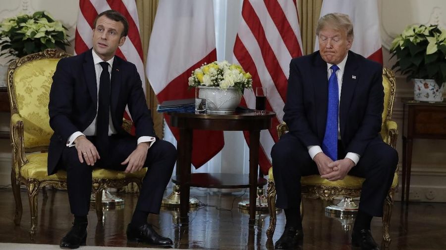 Presiden Amerika Serikat (AS) Donald Trump bertikai dengan Presiden Prancis Emmanuel Macron jelang pertemuan puncak NATO.