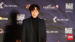 Kim Jong Kook dan HaHa Berdoa Lee Kwang Soo Cepat Pulih