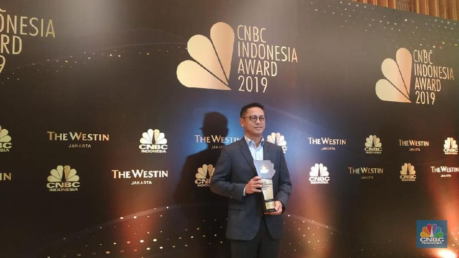 PT Mandiri Manajemen Investasi, anak usaha PT Bank Mandiri Tbk (BMRI) meraih penghargaan sebagai The Best Asset Management dalam CNBC Indonesia Awards 2019.