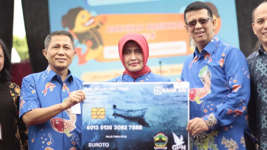 PT Bank Rakyat Indonesia (Persero) Tbk (BBRI) menjalin kerjasama dengan Pemerintah Provinsi Jawa Tengah meluncurkan Kartu Nelayan Jawa Tengah