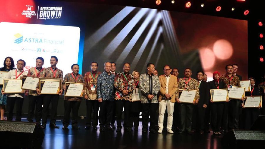 Penghargaan itu diterima Aziz dalam The 14th Annual Markplus Conference 2020 di Hotel The Ritz-Carlton, Jakarta, Pacific Place, Jakarta, Rabu (4/12/2019)