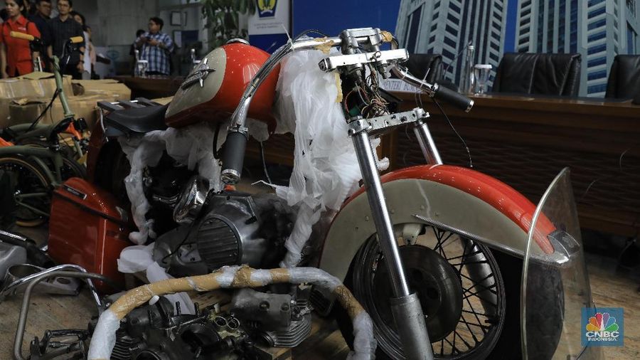 Harley dan Brompton Selundupan (CNBC Indonesia/Andrean Kristianto)