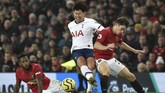 Laga di Old Trafford itu merupakan pertemuan ke-55 bagi MU dan Tottenham di Liga Inggris. Dari rekor itu MU menang 35 kali, sedangkan Tottenham hanya menang 9 kali. (AP Photo/Rui Vieira)