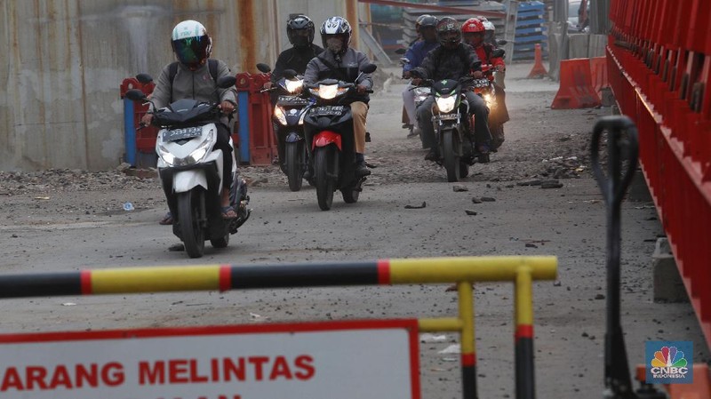 Tol Semanan-Sunter, Tol Sunter-Pulo Gebang, Tol Duri Pulo-Kampung Melayu, Tol Kemayoran-Kampung Melayu, Tol Ulujami-Tanah Abang, Tol Pasar Minggu-Casablanca.