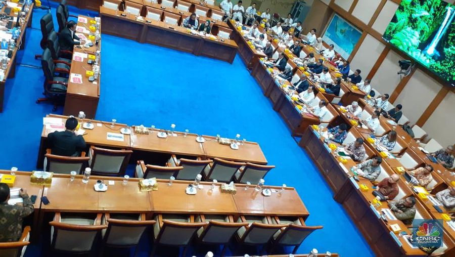 Komisi VII DPR RI meminta agar ekspor gas ke Singapura bisa dihentikan lebih cepat sebelum 2023. 