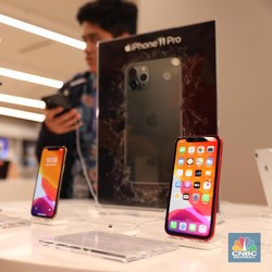 Bingung iPhone 14 Mahal? Harga iPhone 11 Lagi Turun Drastis!