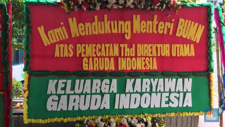 Keputusan pemecatan Direktur Utama Garuda Indonesia oleh Menteri Badan Usaha Milik Negara (BUMN) Erick Thohir atas skandal penyelundupan Harley dan Brompton.
