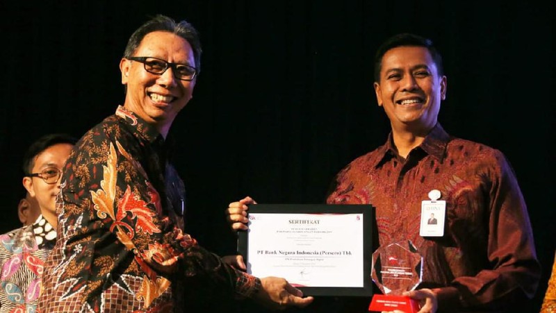 BNI Group memenangkan Kategori Pariwara Televisi pada acara Penganugerahan Pariwara Jasa Keuangan Terbaik 2019 di Jakarta, (Kamis, 5/12/2019). (Dok. BNI)