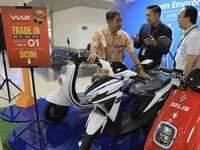 PLN & BRI Gelar Promo Tukar Motor Lama jadi Motor Listrik