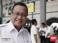 Tinjau Banjir Pakai Rakit, Dirut KAI Diolok Netizen