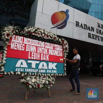 Melihat Lagi Karangan Bunga Unik di Kantor Erick Thohir