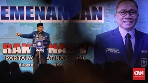 Amien Rais Sindir Dukungan Tanpa Syarat Zulhas untuk Jokowi