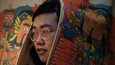Di berbagai penjuru China, para remaja pria menghabiskan waktu berjam-jam untuk memadu kasih lewat jagad maya. Selama mendapat bayaran, mereka akan terus memberikan perhatian pada