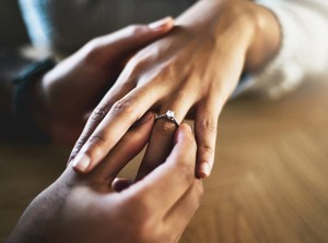 Kisah Cinta Beda Agama Zainab, Sang Putri Rasulullah SAW