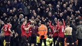 Kemenangan atas Manchester City membuat Manchester United meraih dua kemenangan beruntun karena sebelumnya berhasil menaklukkan Tottenham Hotspur. The Red Devils pun naik ke peringkat kelima klasemen Liga Inggris. (AP Photo/Rui Vieira)