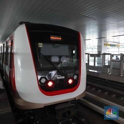 Apa Alasan Anies Copot Direktur Utama LRT Jakarta Wijanarko?