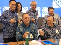 Sah! Royke Jadi Dirut Bank Mandiri, Kartika Jadi Komut
