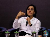 Sri Mulyani Bela Prabowo Belanja Alutsista Triliunan, Why?