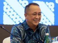 Jadi Bos Baru BNI, Siapa Royke Tumilaar?