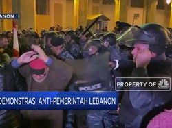 Bentrokan Massa Aksi & Polisi Huru Hara di Demo Lebanon