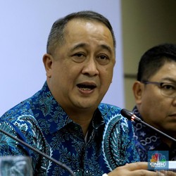 Jurus Bos Baru Bank Mandiri Kejar Pendapatan Saat Kredit Lesu