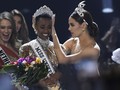 FOTO: Jalan Panjang Zozibini Tunzi Raih Mahkota Miss Universe