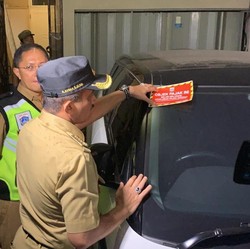 Kacau! Mobil Mewah Punya Crazy Rich Jakarta ini Nunggak Pajak