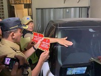 Kemplang Pajak, 1000 Kendaraan Mewah DKI Bakal Disita Anies