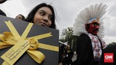 Aspirasi terbanyak yang ditulis melalui surat dan kartu pos yang disampaikn adalah soal pengungkapan kasus Novel Baswedan. (CNN Indonesia/Adhi Wicaksono)