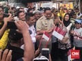Anies Beri Penghargaan Adikarya Wisata ke Diskotek Colosseum