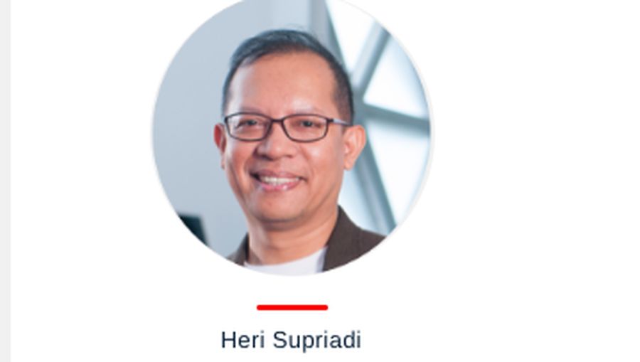 Pucuk pimpinan PT Telekomunikasi Selular (Telkomsel) diisi oleh Heri Supriadi.