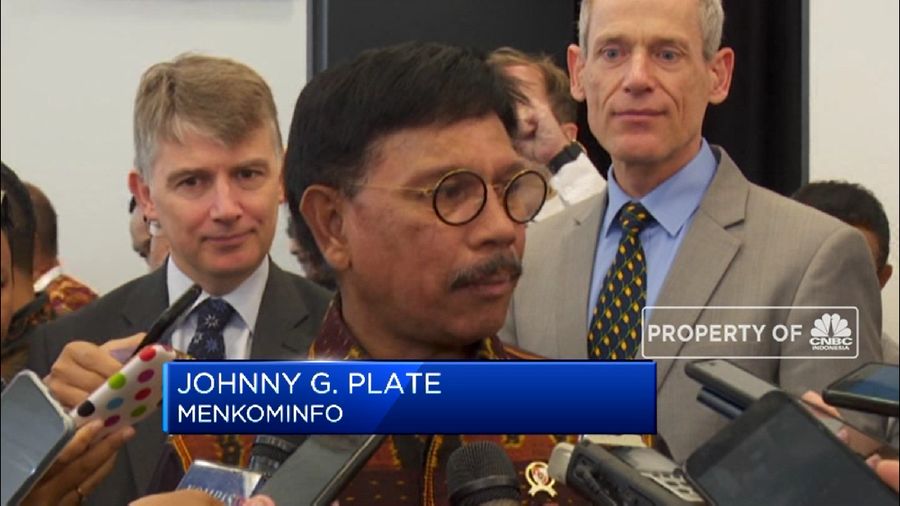 Menkominfo Johnny Plate memberikan tanggapan soal soal tunjungan kinerja (tukin) yang diberikan kepada ASN (aparatus sipil negara) kominfo dan menteri.