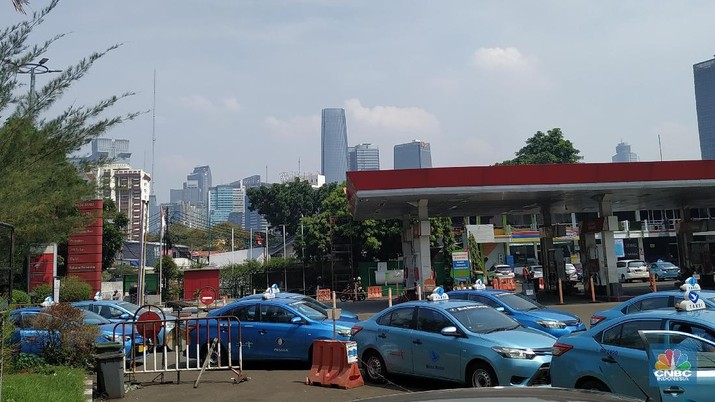 Suasana di Stasin Pengisisan Bahan Bakar Gas (BBG). (CNBC Indonesia/Rahajeng Kusumo Hastuti)