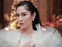 Jadi Produser di Film Guru-Guru Gokil, Ini Curhat Dian Sastro