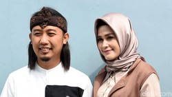 Anak Ade Jigo Meninggal di Dalam Kandungan Usia 7 Bulan