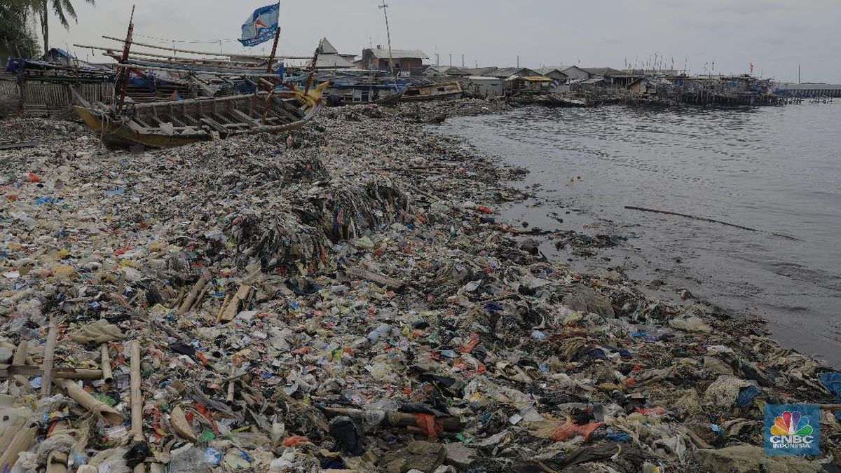 FES seriyasidan aktrisaning erotik fotosuratlari