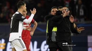 Ronaldo Bentak Fan Penyusup di Liga Champions