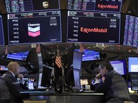 Iran Balas Dendam ke AS, Dow Jones akan Anjlok 369 Poin