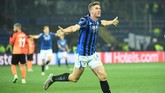 Sepuluh menit terakhir justru jadi pesta Atalanta. Mario Pasalic dan Robin Gosens menggetarkan gawang Donetsk dan membuat pertandingan berakhir dengan skor 3-0. (Photo by Sergei SUPINSKY / AFP)