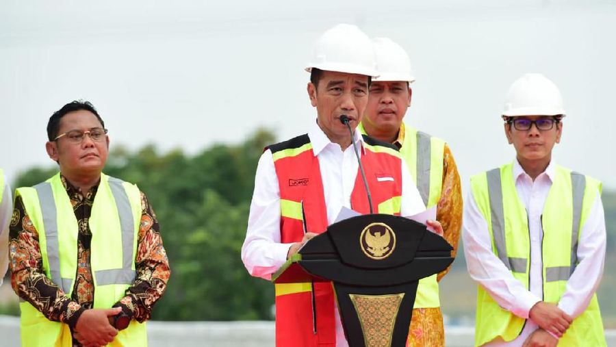 Habis Nikel, Jokowi tak main-main untuk setop ekspor komoditas lainnya. Kali ini Bauksit.